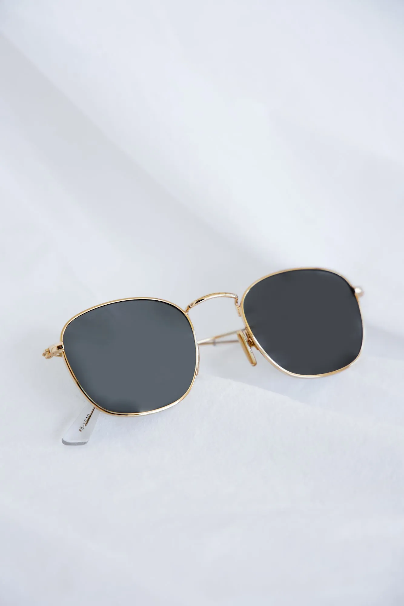 BANBÉ The Turlington Sunglasses Gold Smoke