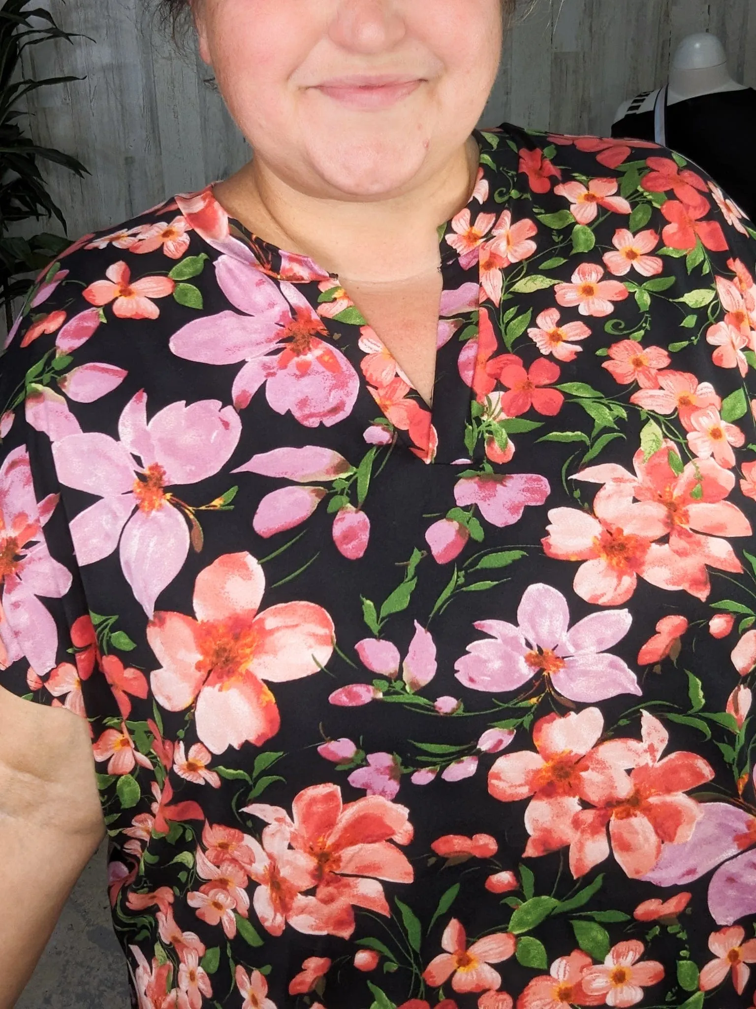 Ellie Dolman Sleeve Top w/Gabby Neckline in Black Hawaiian Florals