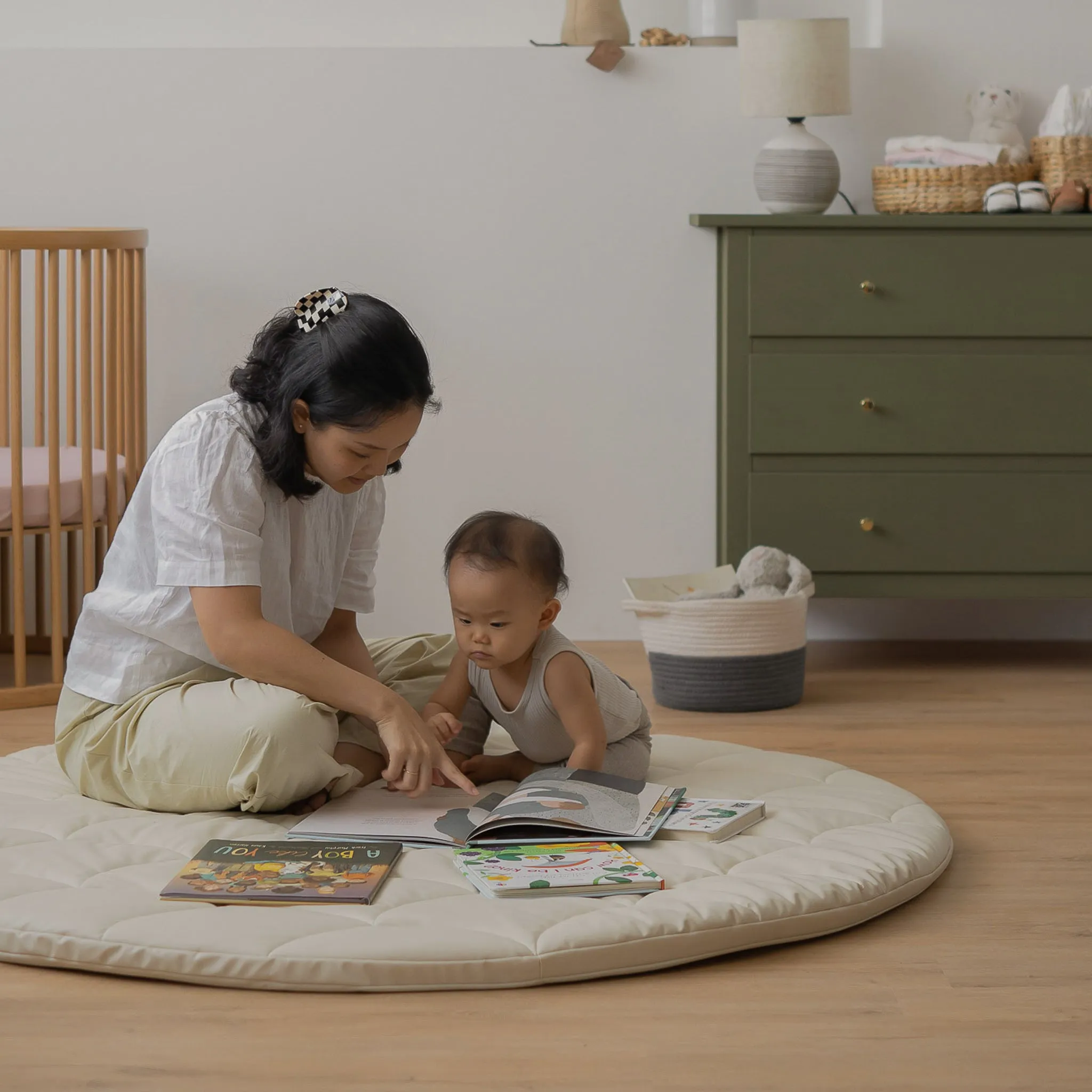 Round Playmat - Soft Ecru