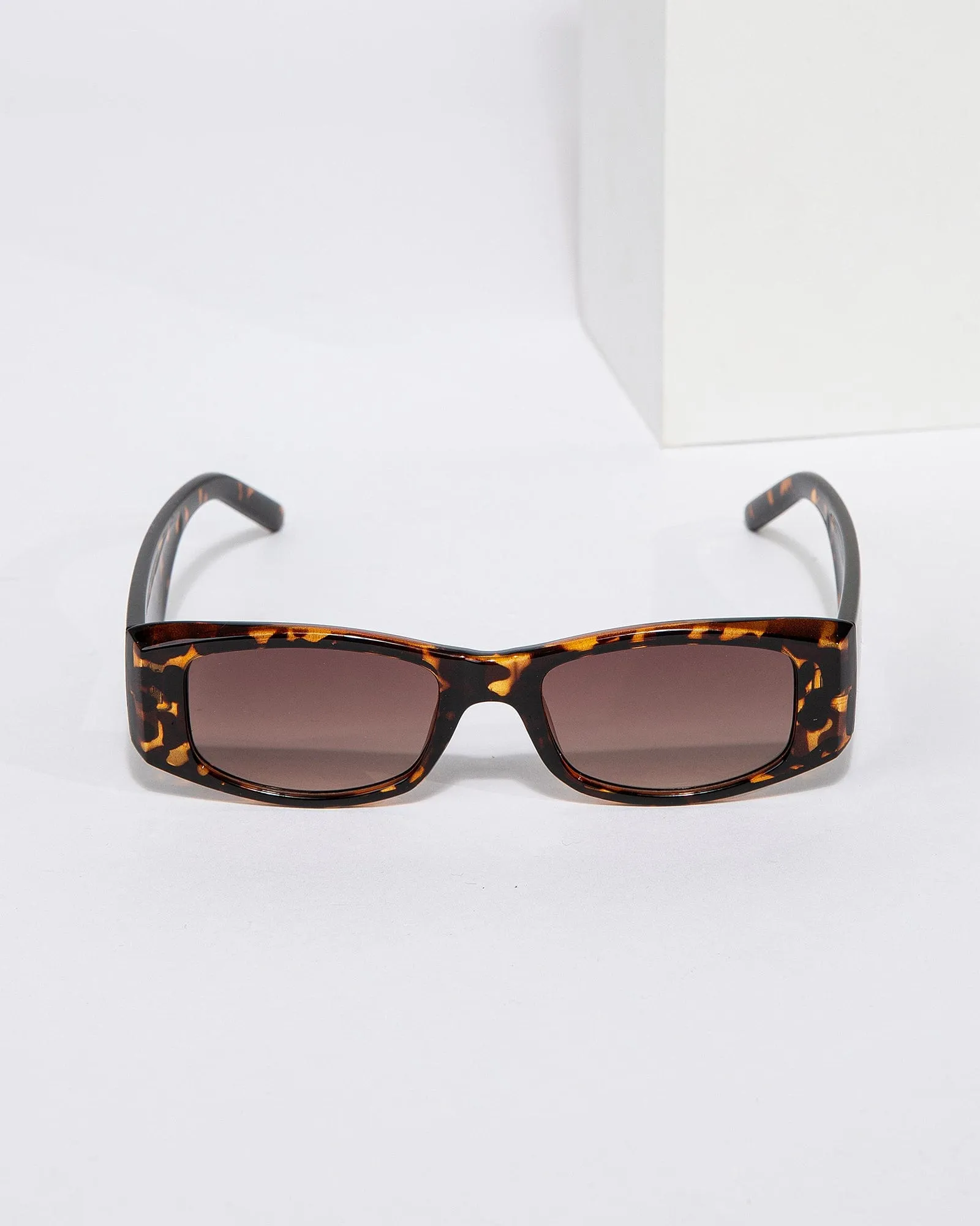 Tortoiseshell Rectangle Thick Framed Sunglasses